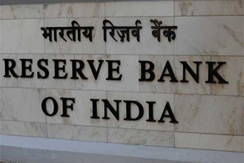 印度银行业：凝视水晶球