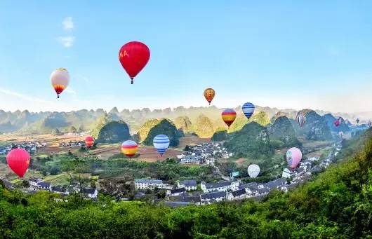 江西日报撰文称“贵州旅游井喷式发展对我省的旅游发展有重要启示”