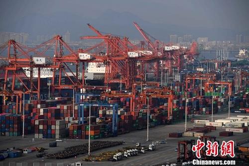 年中经济观察:世界更加依赖中国经济意味着什么?