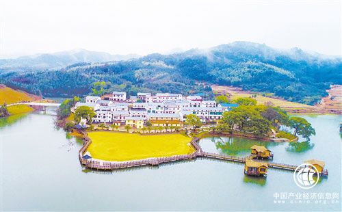 各地强力推进农村人居环境整治 打好乡村振兴战略第一仗