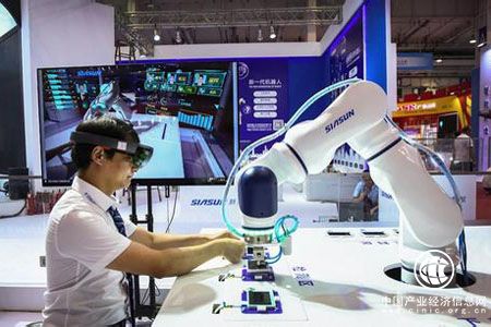 中国机器人产业连续五年全球第一 一揽子政策细则将出