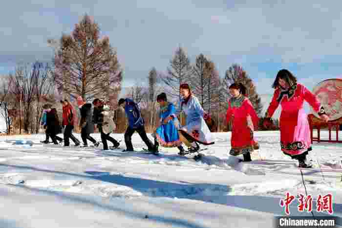 中国最北冰雪游乐园开门迎客