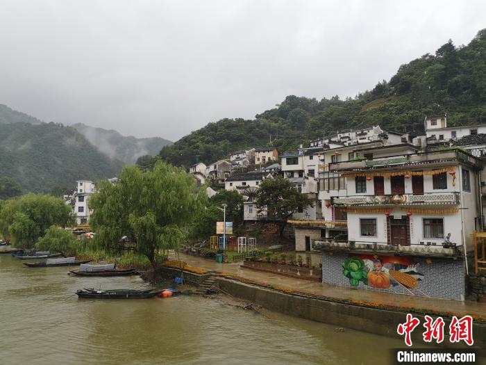 安徽歙县聚力“旅游+”首届秋禧节开启美丽乡村画卷