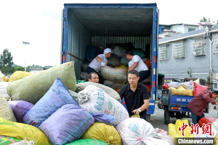 湖南汝城:小辣椒种出致富路 农旅结合孕育“采摘经济”