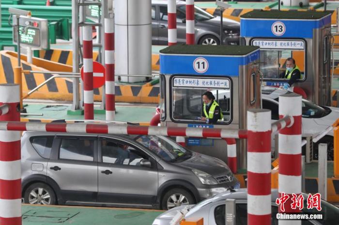 高速公路再次免费通行?交通运输部辟谣:假新闻