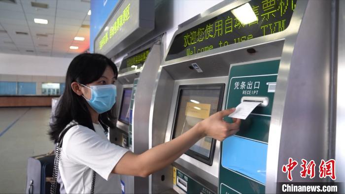 普速列车实施电子客票 广西铁路全面进入“电子客票”时代