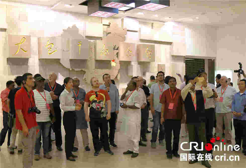 老挝挝客人沙穆通:中国改革开放经验值得借鉴