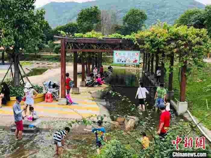 “五一”假期前4天粤百家景区接待游客超200万人次