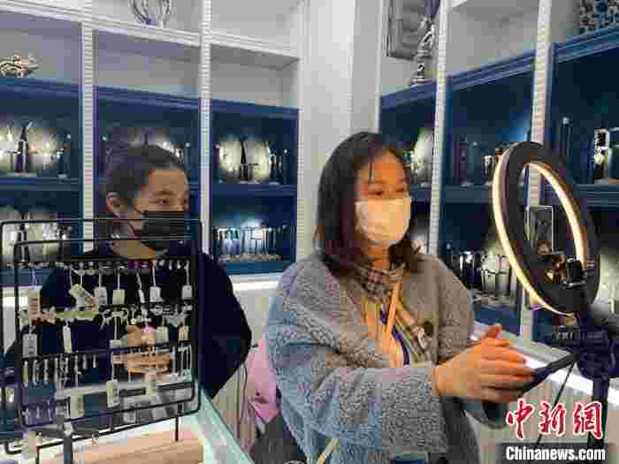 义乌启动“保企方舟”行动 多措并举帮扶企业渡难关